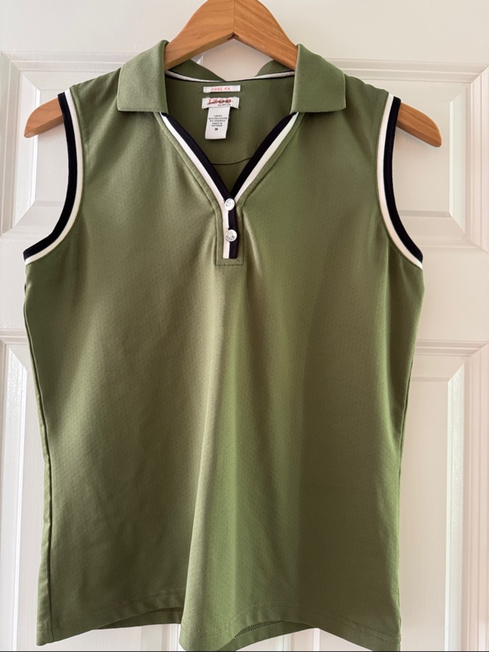 Ladies Izod Golf shirt Size medium
